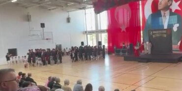 Öğrencilerden Mezuniyet Töreninde Protesto!