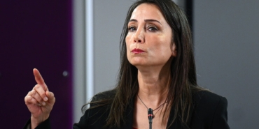 Meclis Tatile Girmesin, Sorunlar Çözülsün!