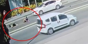 Yaya Geçidinde Kaza: Anne ve Oğlu Yaralandı