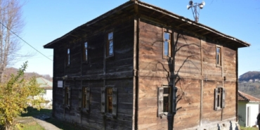 Tarihi Camii ‘Kayboldu’ İddiası Resmi Belgelerle İspatlandı!