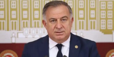 İzmir’de Yangınla Mücadele: Ekipler Seferber!