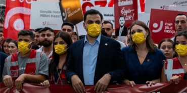 Gençlerden Çalık’a Destek: Sarı Maske Eylemi