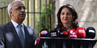 DEM Parti Heyeti İmralı’da Öcalan ile Görüştü