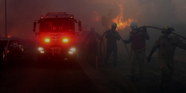 İzmir’de Yangın Felaketi: Alevler Büyüyor!