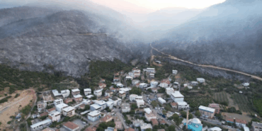 Yangın Bölgesinden 1.765 Kişi Güvenliğe Tahliye