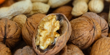 Ceviz Kabuklarının Faydaları: Atmayın, Tüketin!