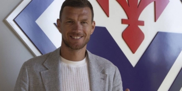 Dzeko, Fiorentina ile 1+1 Yıllık Sözleşme İmzaladı