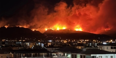 Hatay’da Orman Yangını: 920 Hane Tahliye Edildi