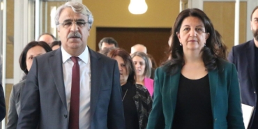 DEM Parti Heyeti Liderlerle Görüşmelere Başlıyor