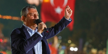 Özgür Özel: Keleş’in tutukluluğu iftiraya dayanıyor