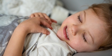 Bruksizm: Çocuklarda Diş Sıkmanın Tehlikeleri