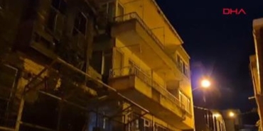 Tekirdağ’da Metruk Bina Apartmana Yıkıldı!