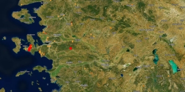 Çeşme’de Yangın: Üç Mahalle Tahliye Edildi!