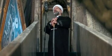 Diyanet’ten Giyimde Haram Uyarısı: “İlkellik!”