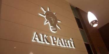 AKP’ye Geçişte 9 Belediye Rozet Taksınacak!