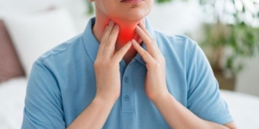 Boğaz Ağrısını İhmal Etmeyin, Kanser Riskine Dikkat!