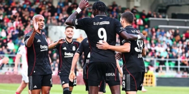 Beşiktaş, St. Patrick’s Athletic’i 4-1 Yendi!