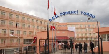 Dokuz Eylülde Yurt Kapatma Kararı: Öğrenciler Tehditte!