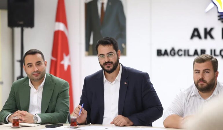 AKP’de İki İlçe Başkanından İstifa Şoku! AKP’de İki İlçe Başkanından İstifa Şoku!