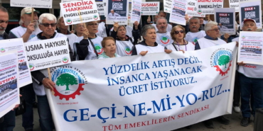Emeklilerden SGK Başkanına İstifa Çağrısı! Emeklilerden SGK Başkanına İstifa Çağrısı!
