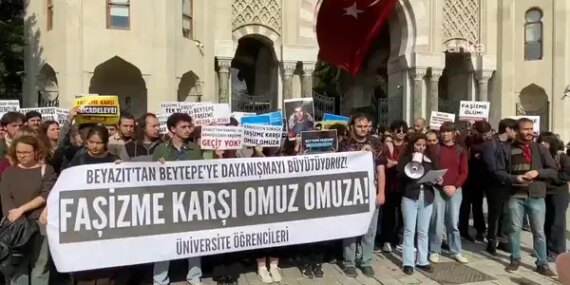İstanbul Üniversitesi’nden Faşizme Tepki Gösterisi