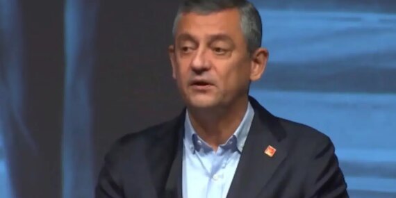 Özgür Özel: Demokrasi ve Güvenlikte Yeni Dönem Özgür Özel: Demokrasi ve Güvenlikte Yeni Dönem
