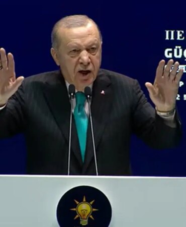 Erdoğan’dan CHP’li Belediyelere Sert Eleştiriler! Erdoğan’dan CHP’li Belediyelere Sert Eleştiriler!