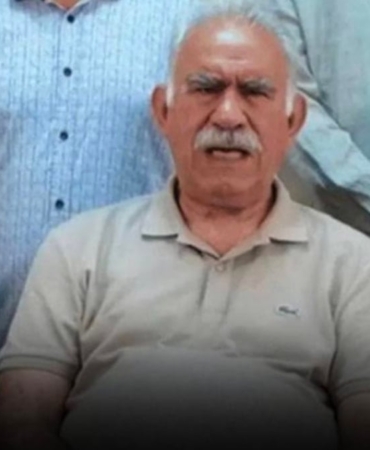 Öcalan, Ailesiyle İmralı’da Görüştü! Öcalan, Ailesiyle İmralı’da Görüştü!