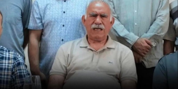 Öcalan, Ailesiyle İmralı’da Görüştü! Öcalan, Ailesiyle İmralı’da Görüştü!