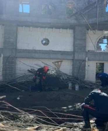 Adıyaman’da Camii İnşaatında Göçük: 6 Kişi Kurtarıldı Adıyaman’da Camii İnşaatında Göçük: 6 Kişi Kurtarıldı