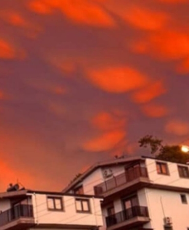Fethiye’de Yağmur Sonrası Nadir Mammatus Bulutları Fethiye’de Yağmur Sonrası Nadir Mammatus Bulutları