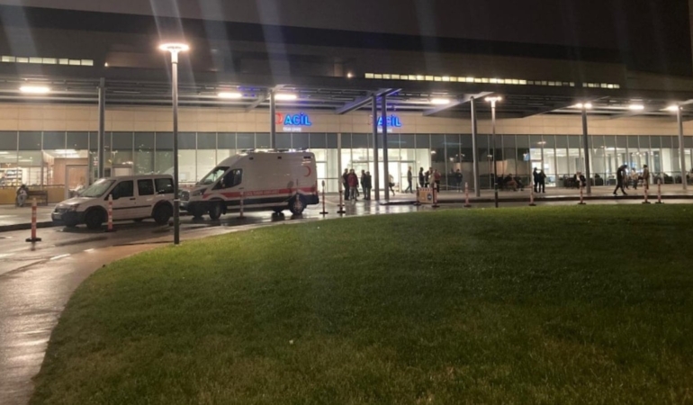 14 Yaşındaki Kız Çocuğu Alkol Nedeniyle Hayatını Kaybetti 14 Yaşındaki Kız Çocuğu Alkol Nedeniyle Hayatını Kaybetti