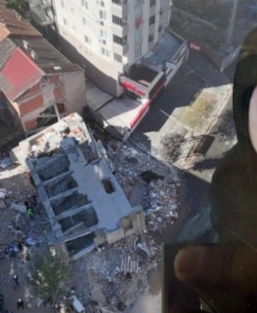 Çöken Apartmanda Dram: Bir Kızı Kurtardılar Çöken Apartmanda Dram: Bir Kızı Kurtardılar