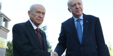 Bahçeli’nin Bayram Törenlerine Katılmaması Şaşırttı Bahçeli’nin Bayram Törenlerine Katılmaması Şaşırttı