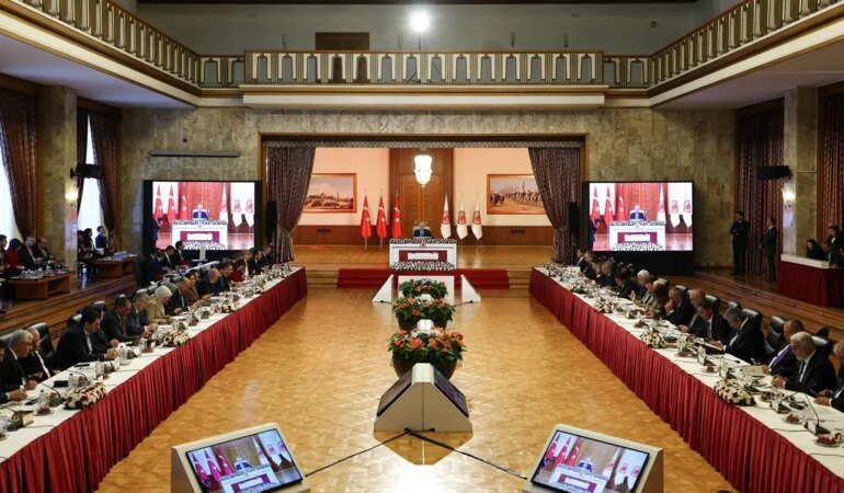 TBMM’de Kardeşlik ve Demokrasi Toplantısı Yapıldı TBMM’de Kardeşlik ve Demokrasi Toplantısı Yapıldı