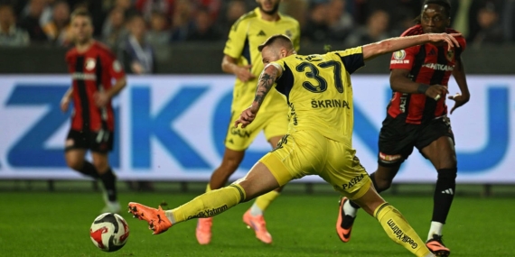 Fenerbahçe, Gaziantep’in yenilmezlik serisini bitirdi! Fenerbahçe, Gaziantep’in yenilmezlik serisini bitirdi!