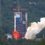 Çin, Yeni Uyduyu Uzaya Fırlattı!