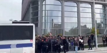 İşçiler Hakları İçin Eylemde, Polis Engeli! İşçiler Hakları İçin Eylemde, Polis Engeli!