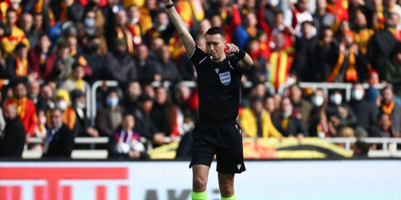 Bahis Skandalında UEFA Devrede: Hakem Soruşturması Bahis Skandalında UEFA Devrede: Hakem Soruşturması