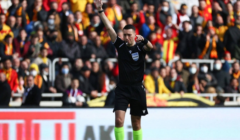 Bahis Skandalında UEFA Devrede: Hakem Soruşturması Bahis Skandalında UEFA Devrede: Hakem Soruşturması