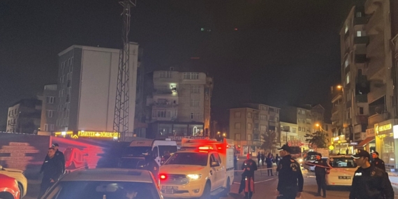 Gebze’de Yıkım Sonrası Panik: Çatlaklar Oluştu! Gebze’de Yıkım Sonrası Panik: Çatlaklar Oluştu!