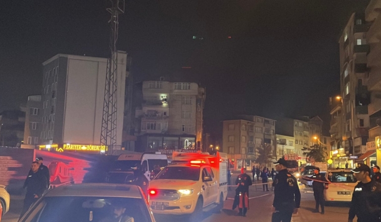 Gebze’de Yıkım Sonrası Panik: Çatlaklar Oluştu! Gebze’de Yıkım Sonrası Panik: Çatlaklar Oluştu!