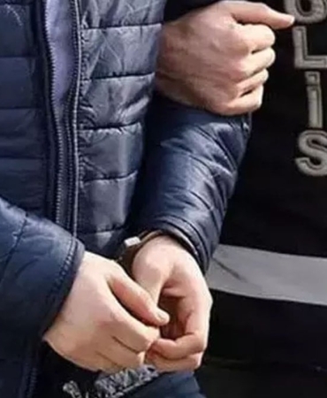IŞİD Üyesi 13 Yabancı Gözaltına Alındı! IŞİD Üyesi 13 Yabancı Gözaltına Alındı!