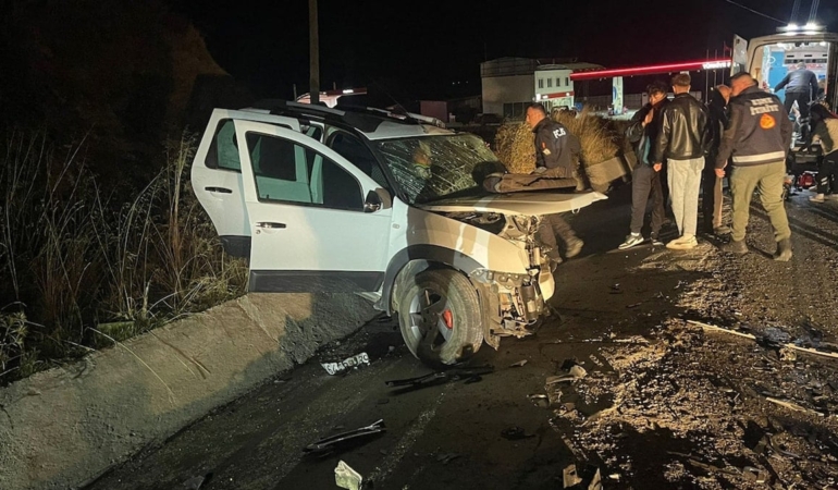 Uşak’ta Feci Kaza: 2 Ölü, 3 Yaralı! Uşak’ta Feci Kaza: 2 Ölü, 3 Yaralı!