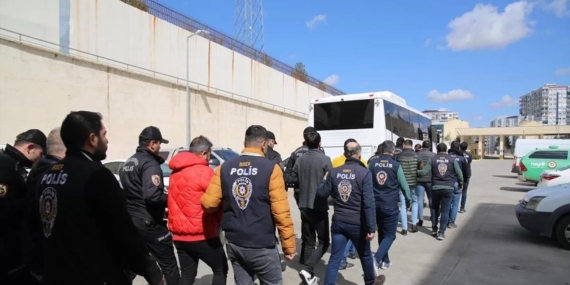 Yasa Dışı Bahis Operasyonu: 262 Milyon Lira Ele Geçirildi! Yasa Dışı Bahis Operasyonu: 262 Milyon Lira Ele Geçirildi!