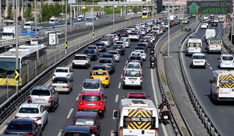 Trafikte Akrobatik Hareketlere Cezalar Geliyor!