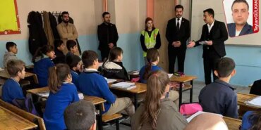 CHP ve MHP Arasında Kart Dağıtma Tartışması