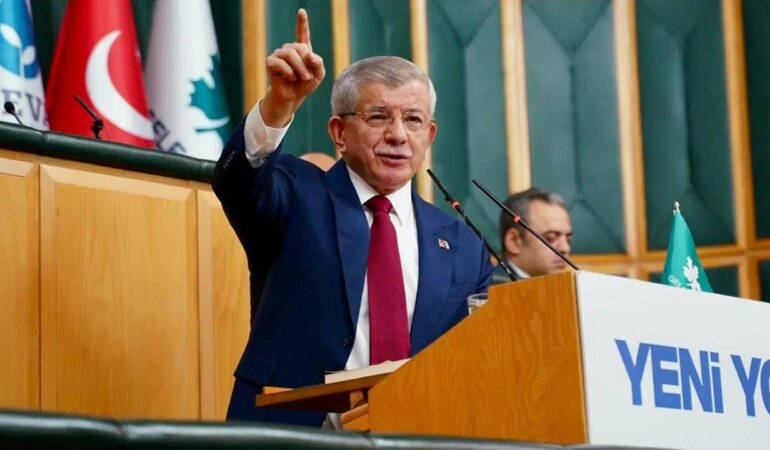 “Ahmet Davutoğlu: ‘Makamlar Geride Kaldı, Önemli Olan…’”