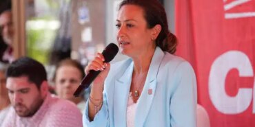 Özalper: ‘Üniversiteler herkesindir, siyasetten uzak’