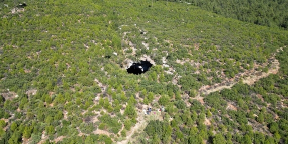90 Metre Derinliğe Tek Başına İndi!